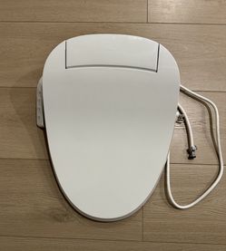 Enjoy the soothing comfort of warm water cleansing in a slim, low-profile design that fits most elongated toilets 