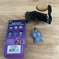 Derpy w/ Sussie K-Pop Demon Hunters OFFICIAL Loungefly Mystery Box Pin Huntr/X