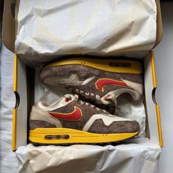 Nike SWOOSH Donkey Kong 