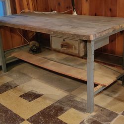 LARGE WOOD AND IRON METAL WORK BENCH TABLE 