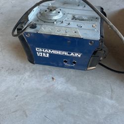 Chamberlain 1/2 hp garage door opener with rail