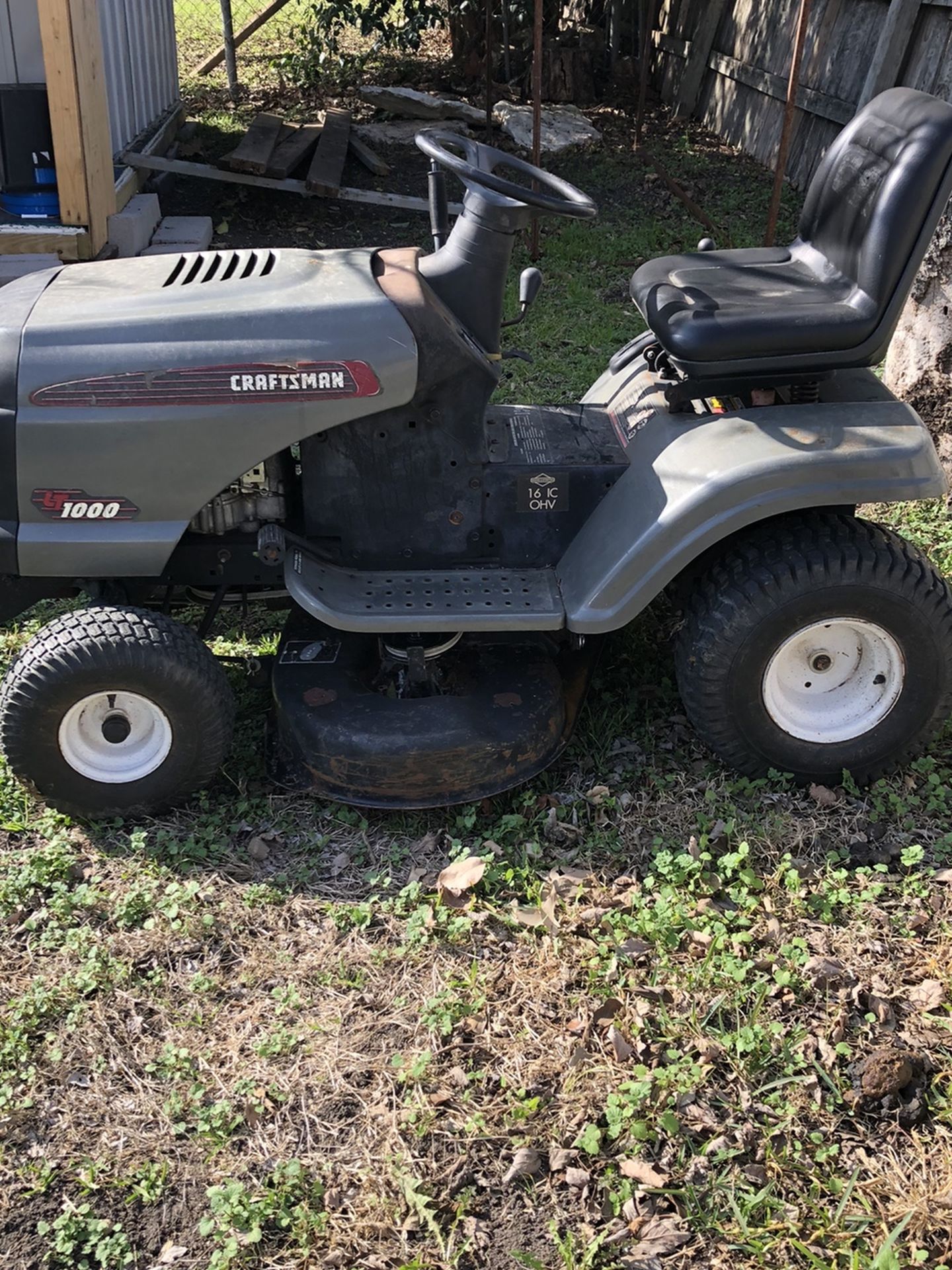 Craftsman 38 Inch Cut Riding Mower for Sale in Austin, TX - OfferUp