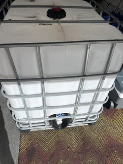 250 Gallon Tank For $175 OBO