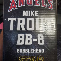Mike Trout BOBBLEHEAD With BB-8