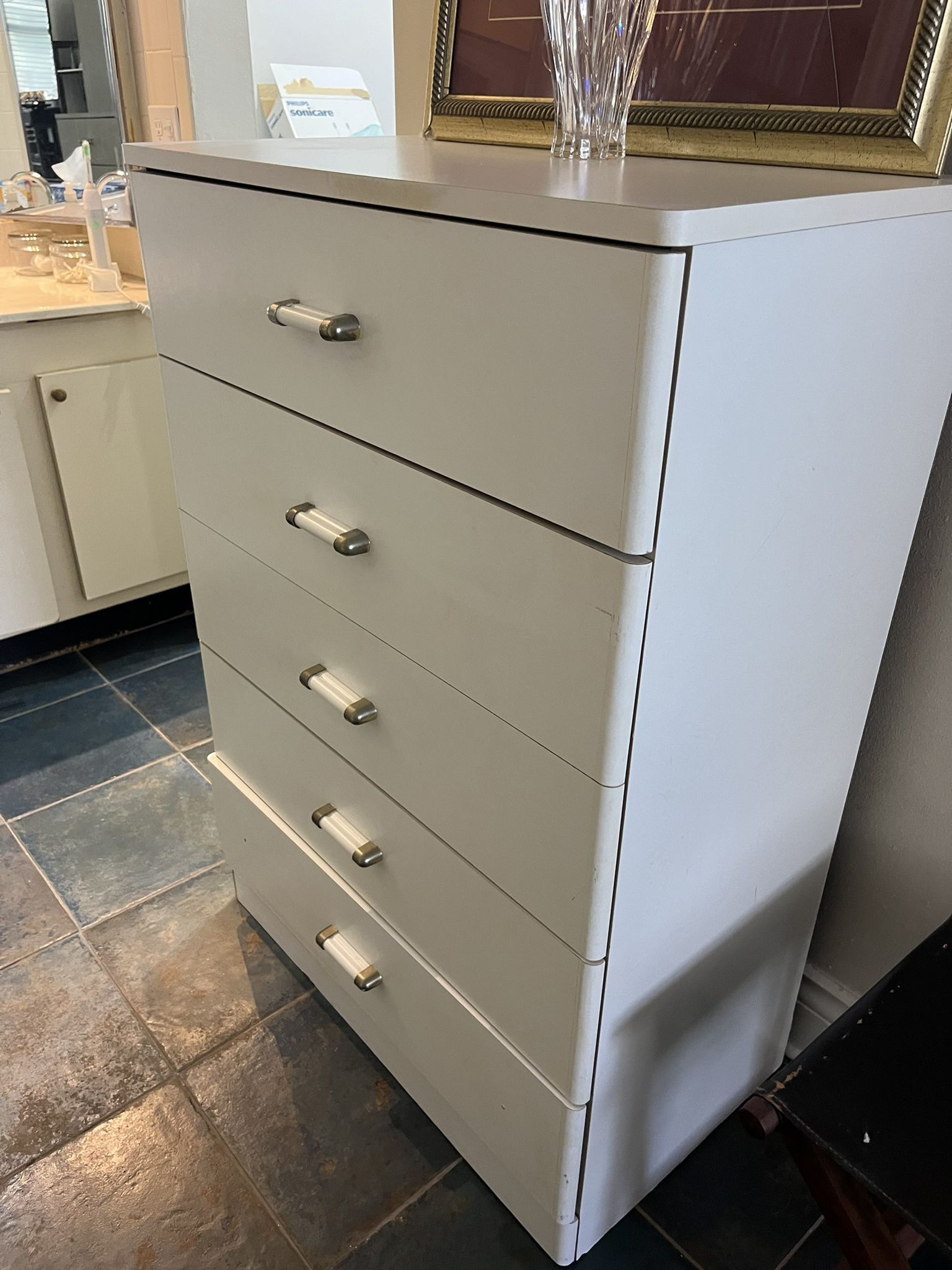 Furnitures,tvs,tables,bedrooms,mirrors,blender,coffee Maker,etc