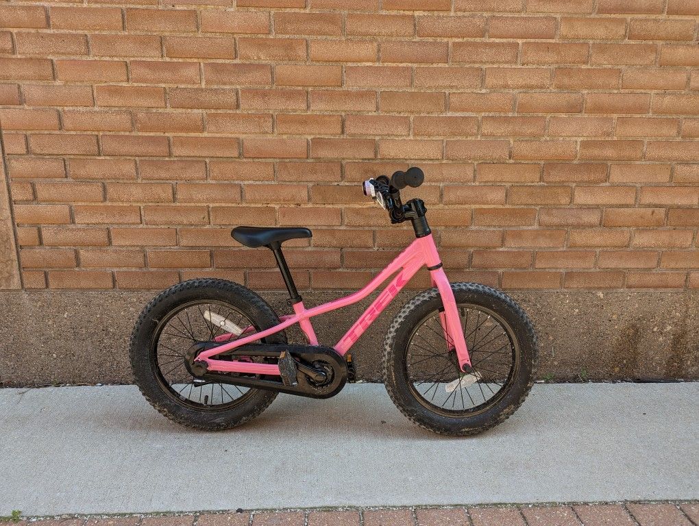 Trek precaliber 16 discount pink