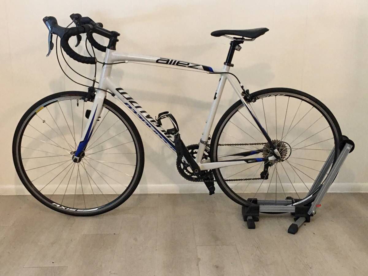 Gorgeous SPECIALIZED Allez Road Bike ~5’11”-6’3” Comes w/ Extra