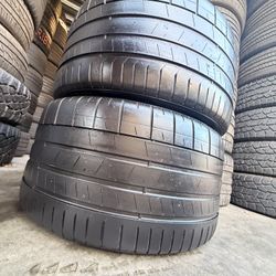 305/30/20 Pirelli Pzero 60%+ Tread (2)