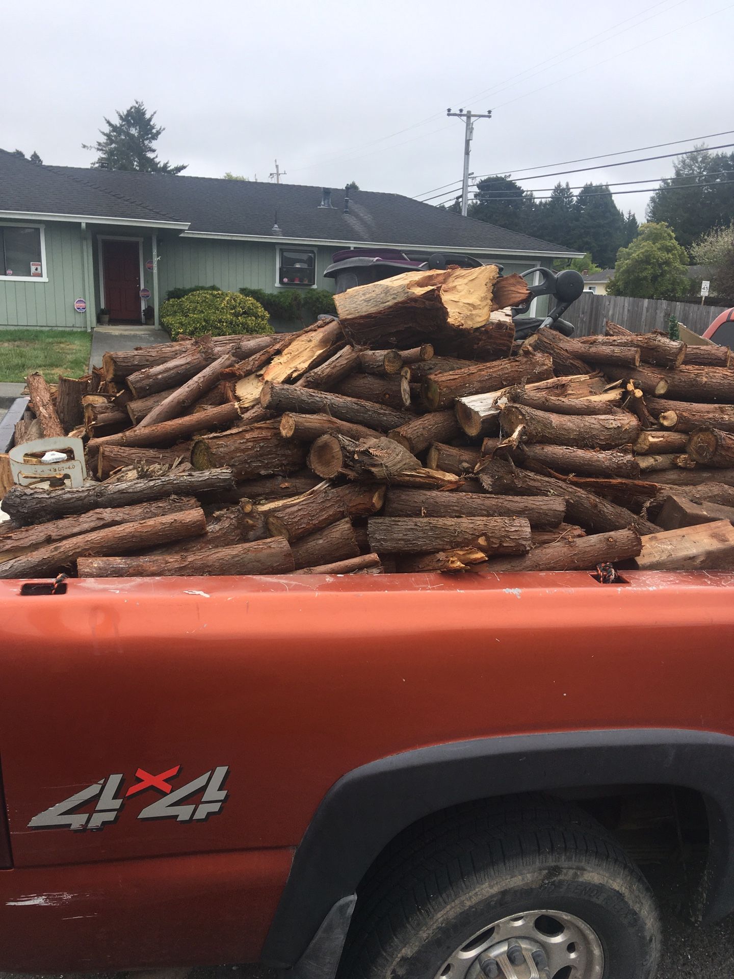 Seasoned Redwood Firewood