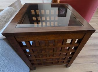 Set of 2 Side Tables. Square, Wood. Can be sold separately