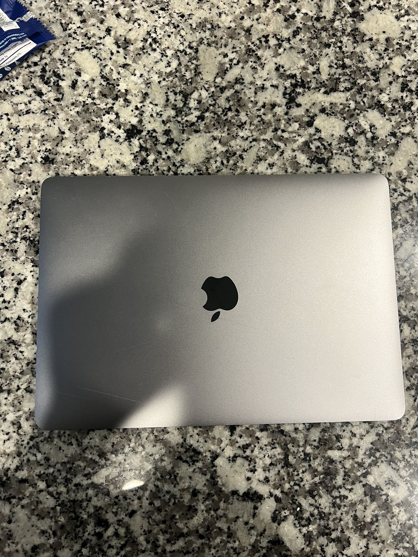 2018 Mac Book Pro (fully Functioning) 