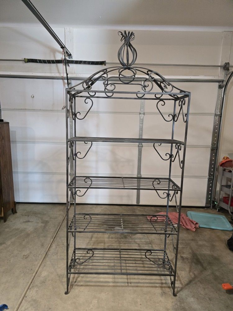 Iron Bakers Rack