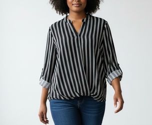 NEW Lyn Ryan Blouse women’s 3X B & W Top 3/4 sleeves plus size blouse NWT