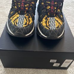 Versace Shoes 