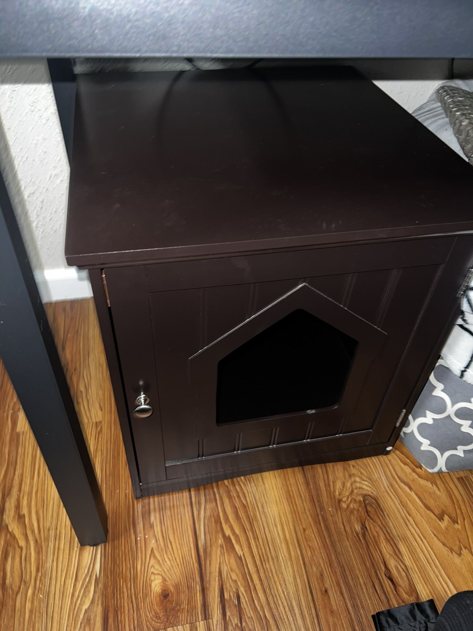 Brand New Litterbox Hide Away