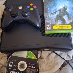 Xbox 360 Slim With One Controller 2games 