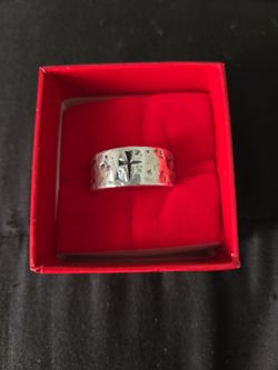 James Avery
