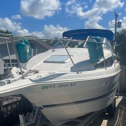 1996 Bayliner Sierra 26.55