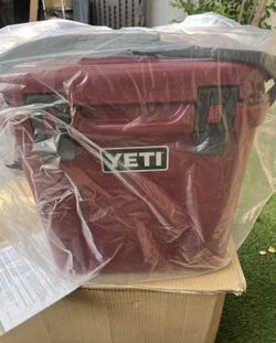 NEW HARVEST RED SOLD OUT Yeti Roadie 24 Hard Cooler 1.0