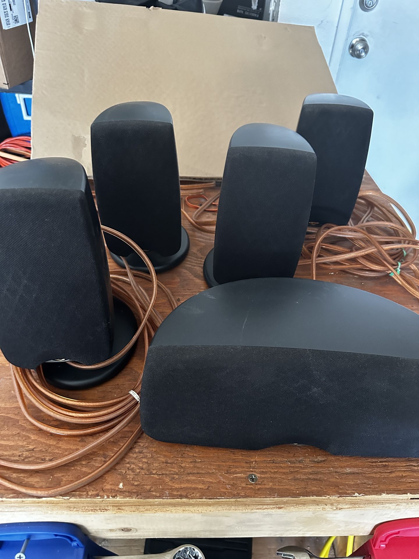 set of 5 klipsch speakers with heavy wire