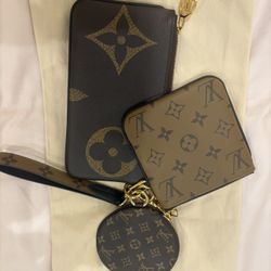 Louis Vuitton- Set Of 3 W Dustcover-Brand New