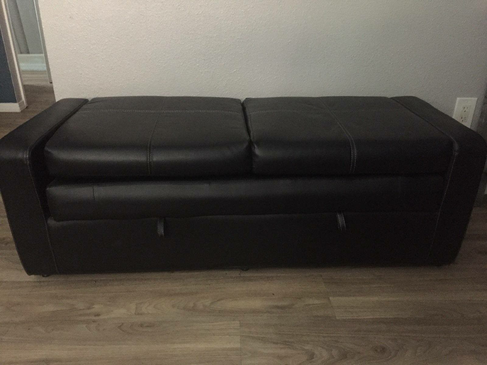 Storage bench/sofa