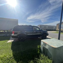 2007 Chrysler Aspen – Clean 3-Row SUV • $5,000 OBO 