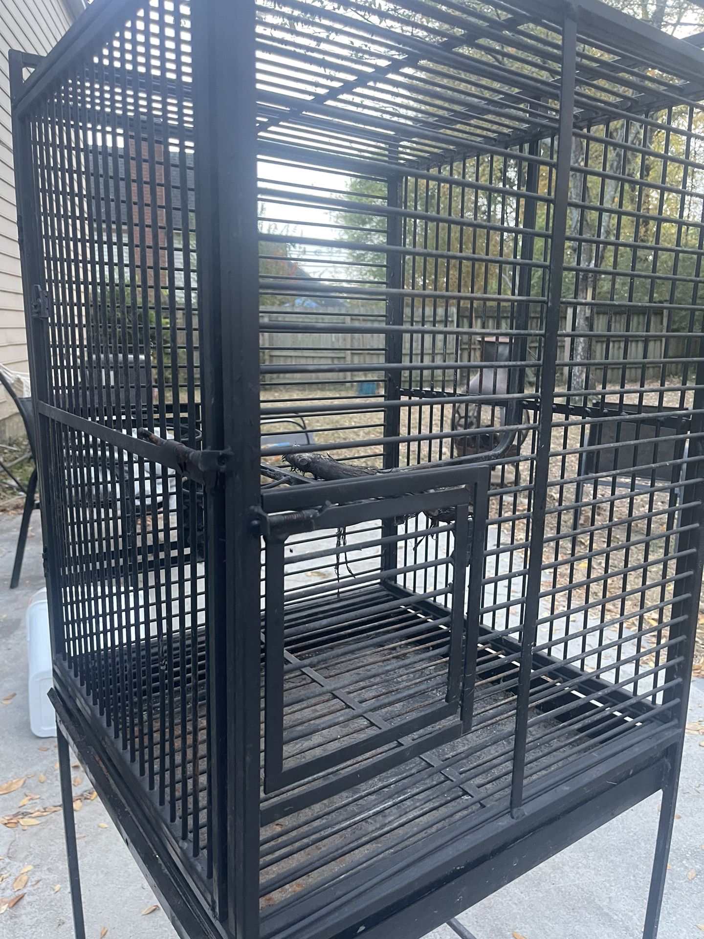 Large Metal bird cage