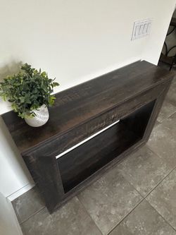 Console table