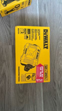 Dewalt 20-Volt MAX Lithium-Ion Compact Cordless Task Light with 2.0 Ah Battery and Charger