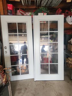 Puertas dobles de 35 x77 sin marco en muy buen estado.