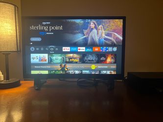 24 inch insignia TV! EXCELLENT CONDITION!!!