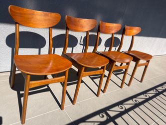 4 Dining Chairs (West Elm - Classic Cafe Dining Chair)