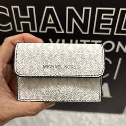 MK Credit Card Slots 