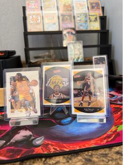 Kobe Bryant cards NM