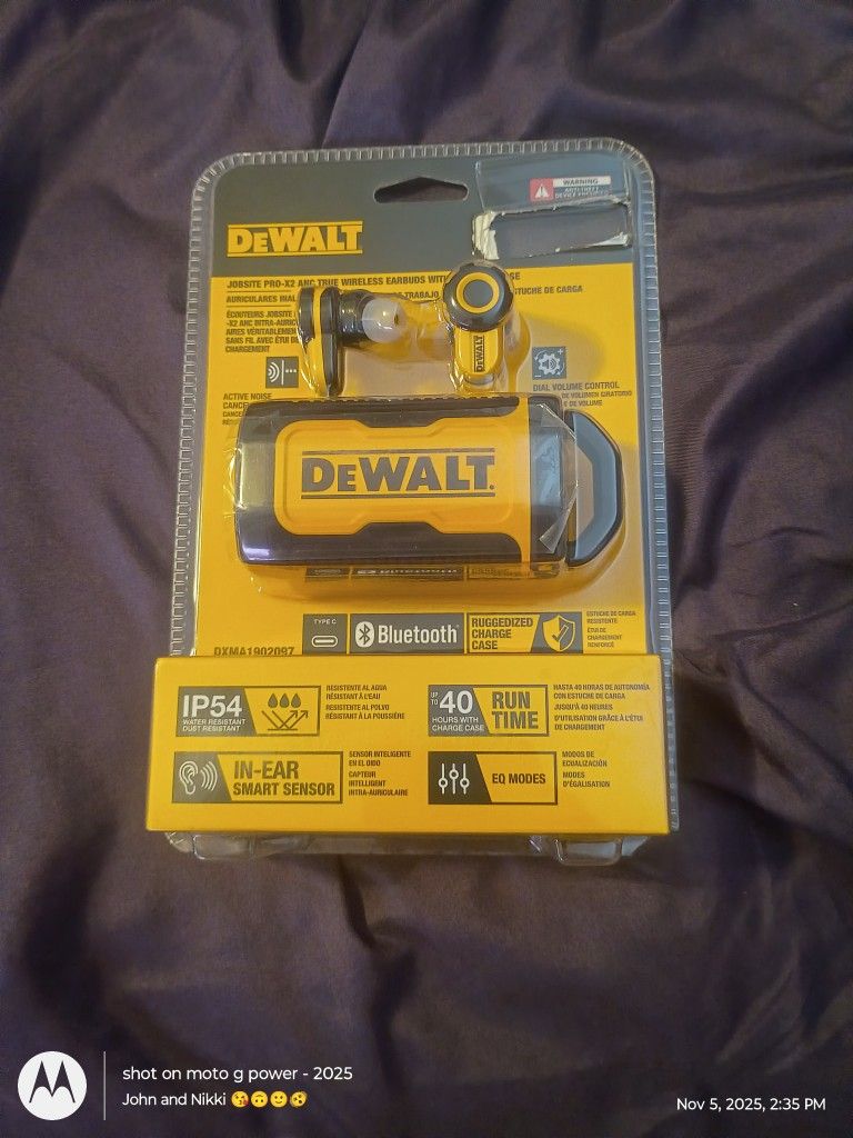 DeWalt Bluetooth