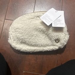 Lululemon Fanny