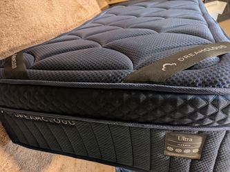 Twin XL Mattress - DreamCloud Ultra Hybrid, $350