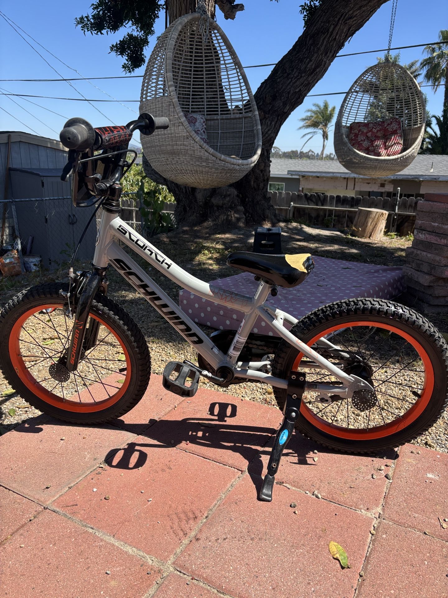 Kids bike schwinn scorch