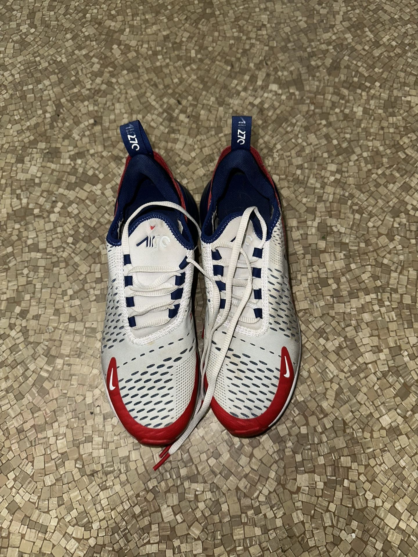 Air Max 270