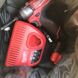 Drill Milwaukee