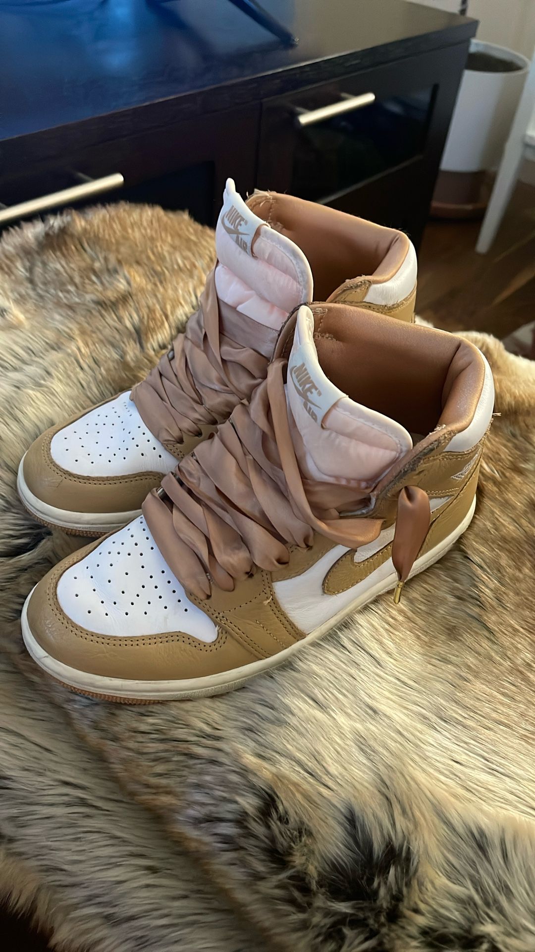 Nike High Top Athletic Shoes 