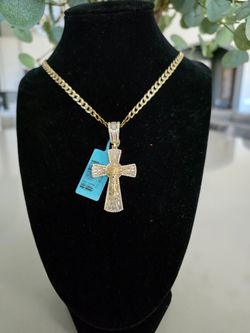 ✝️ Iced Moissanite Cross Necklace ✝️