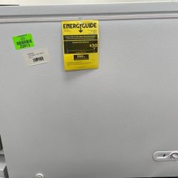 MAGIC CHEF HMCF7W4 7.0 cu. ft. Chest Freezer