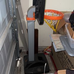 Toddler Adjustable Basketball Hoop. 