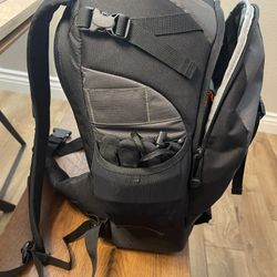 Camera Backpack LowPro 400AW Flip side 