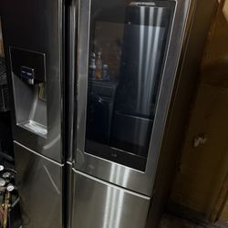 Samsung Family Hub Four Door Fridge