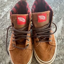Boy's Vans Shoes Size 6