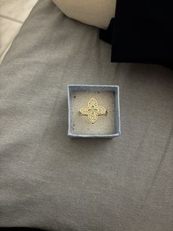 Clover Ring