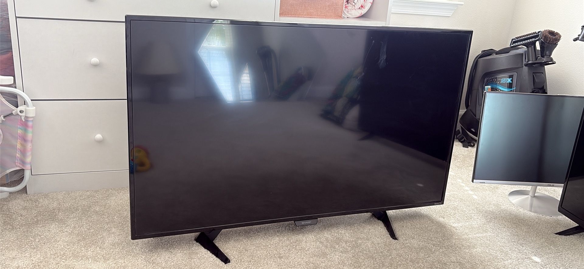 Roku Tv 44in